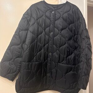 Aritzia Black Quilted Puffer Coat